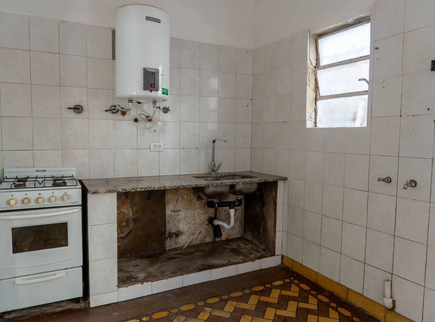 CASA 4 AMB A RECICLAR 5
