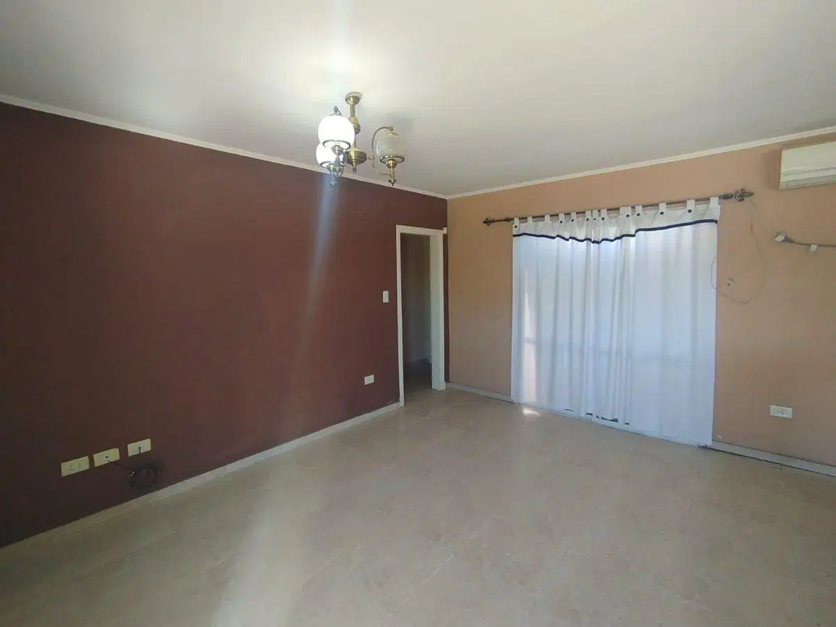 Venta Casa Calle 87 y 32-Gran ubicación-Necochea 2