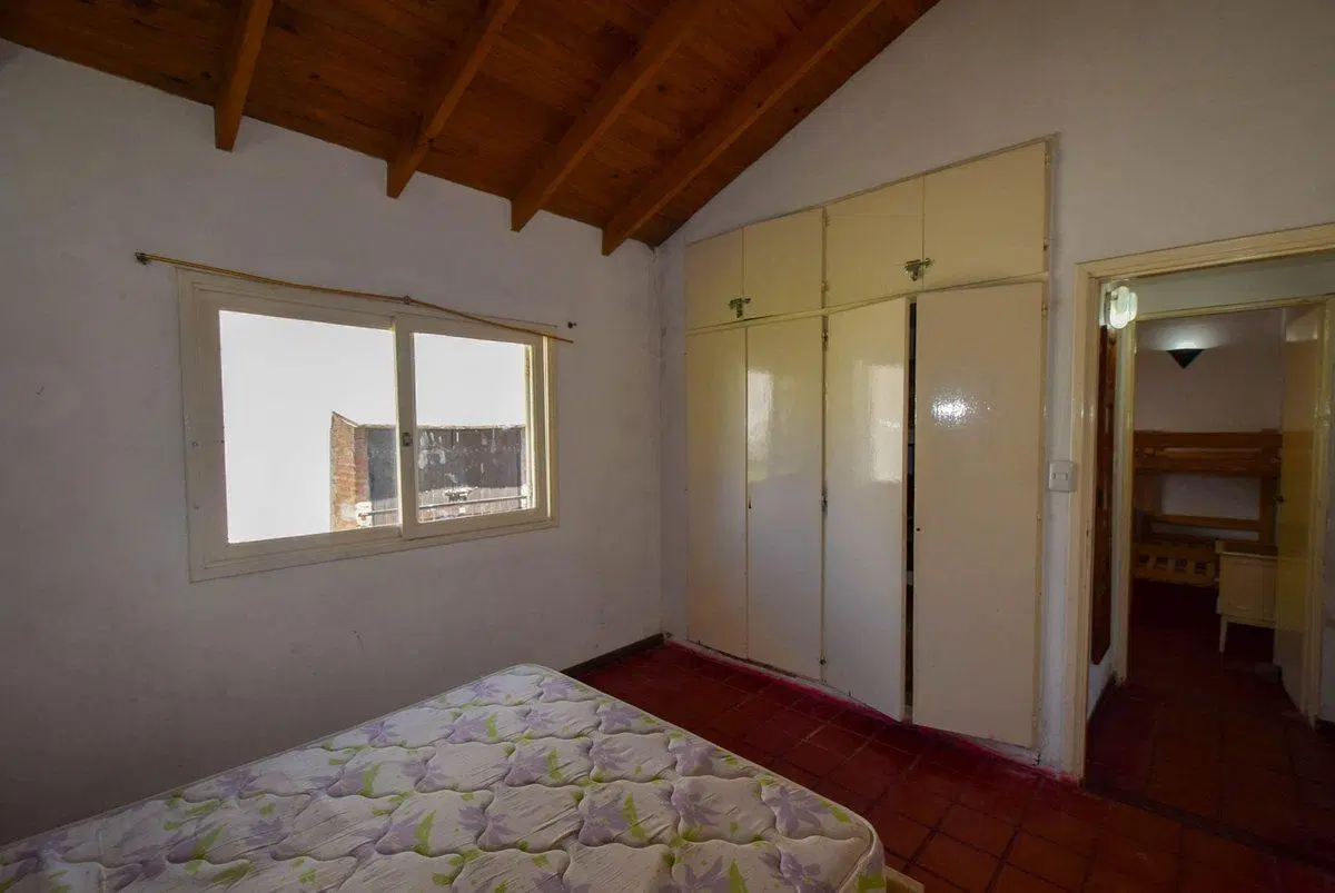 CASA 4 AMBIENTES CON PARQUE GARAGE SANTA CLARA 2