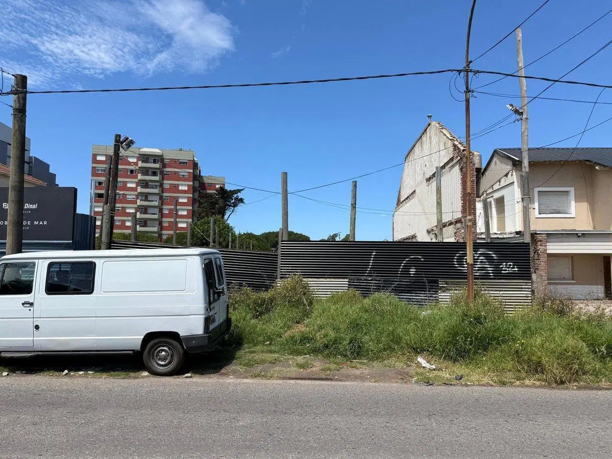Lote para DESARROLLO - R3 8