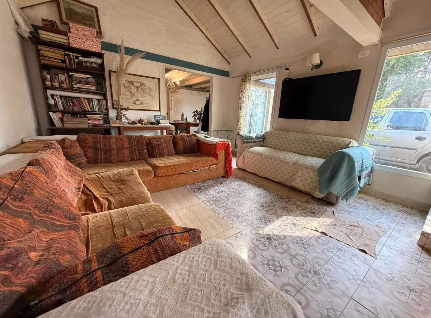 VIVIENDA MULTIFAMILIAR- HOSTEL EN ALFAR 8