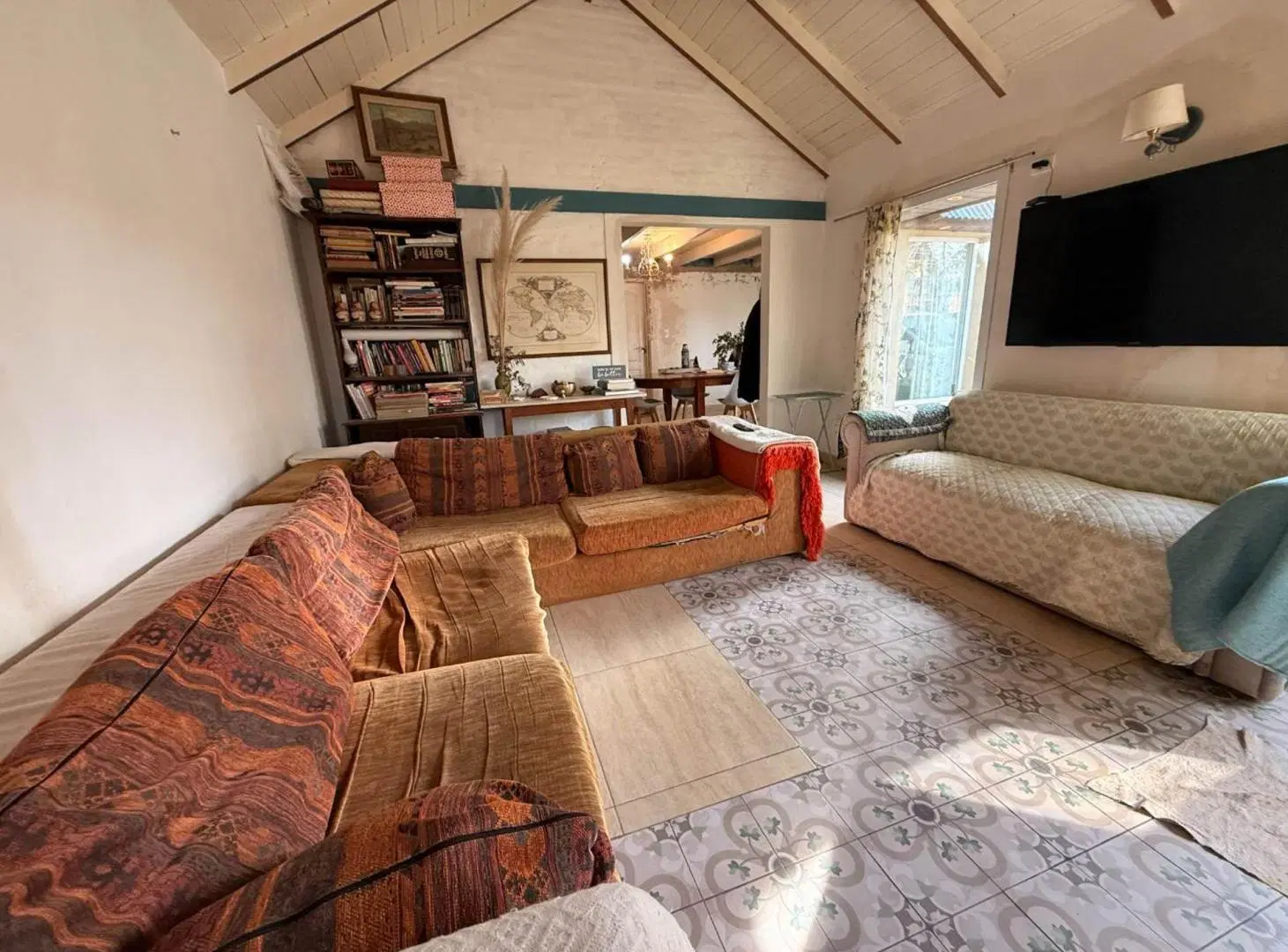 VIVIENDA MULTIFAMILIAR- HOSTEL EN ALFAR 4