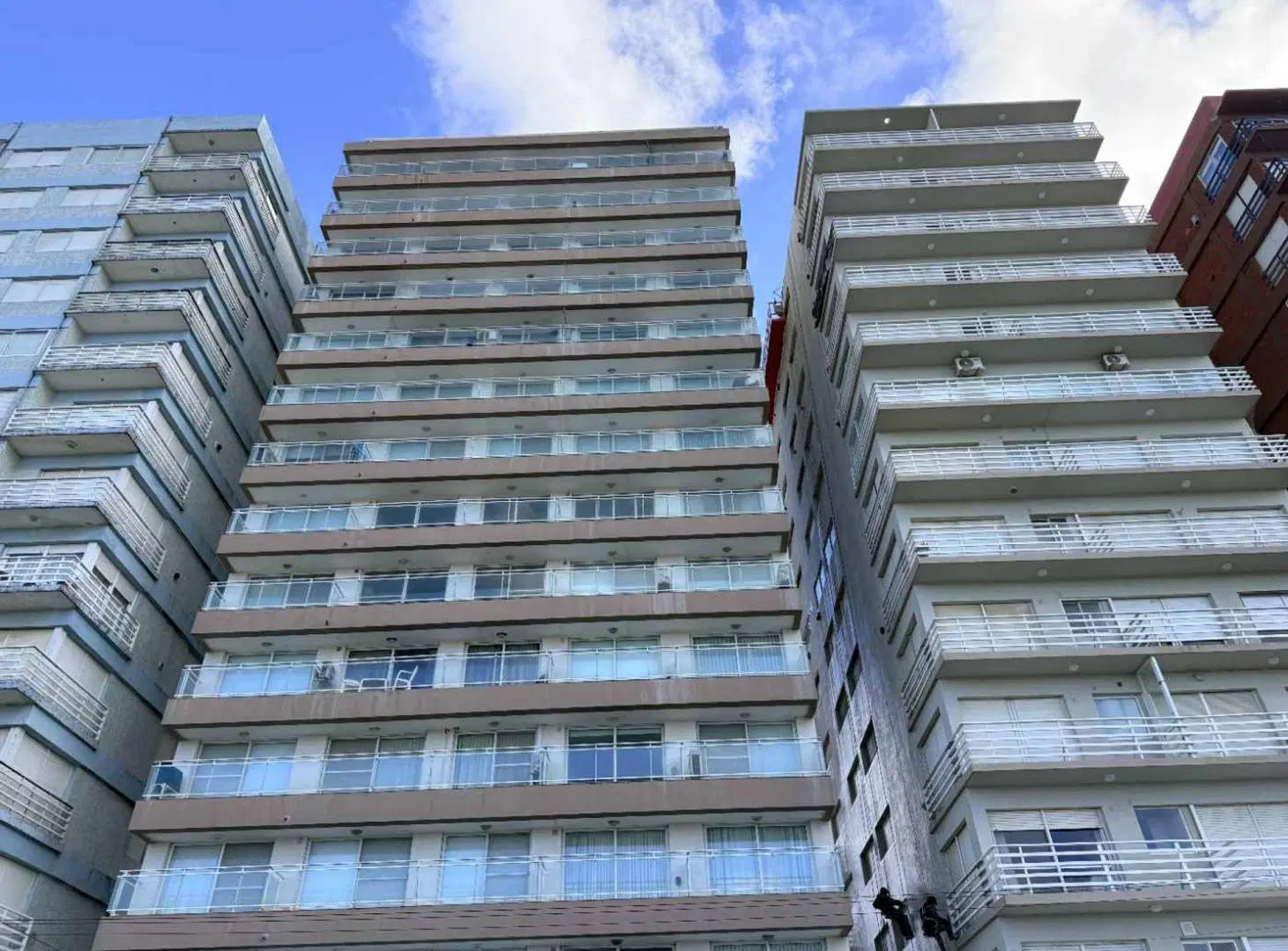 Cochera interna edificio Federico- Miramar 4