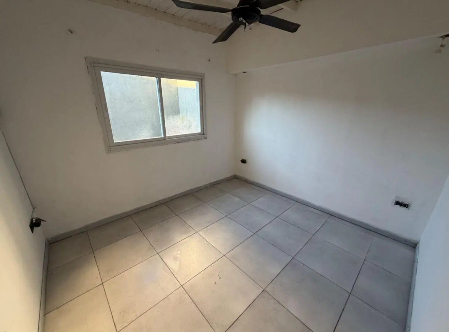 VENTA COMPLEJO DE DEPTOS CON PILETA  B SAN CARLOS 3