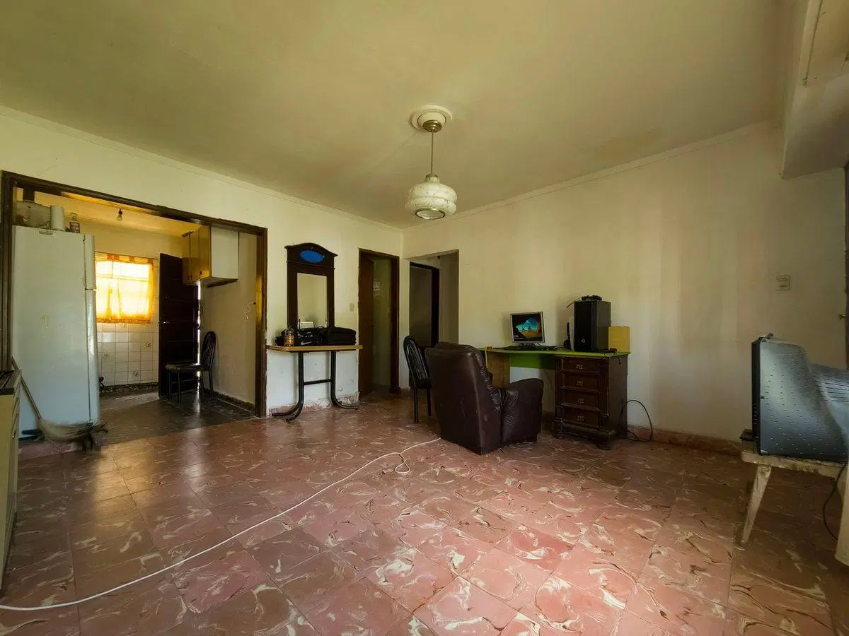 CASA 3 AMBIENTES CON GARAJE, JARDÍN Y PATIO 8