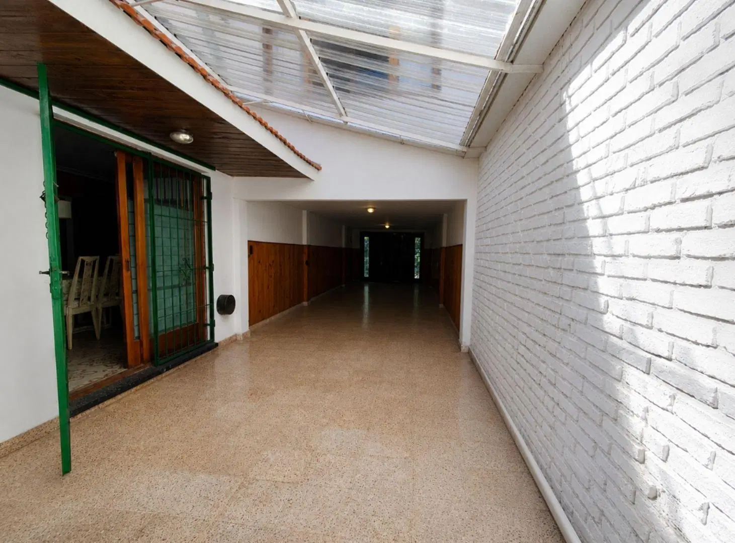 VENTA CHALET 5 AMBIENTES + DEPTO 2 AMB PARQUE LURO 2
