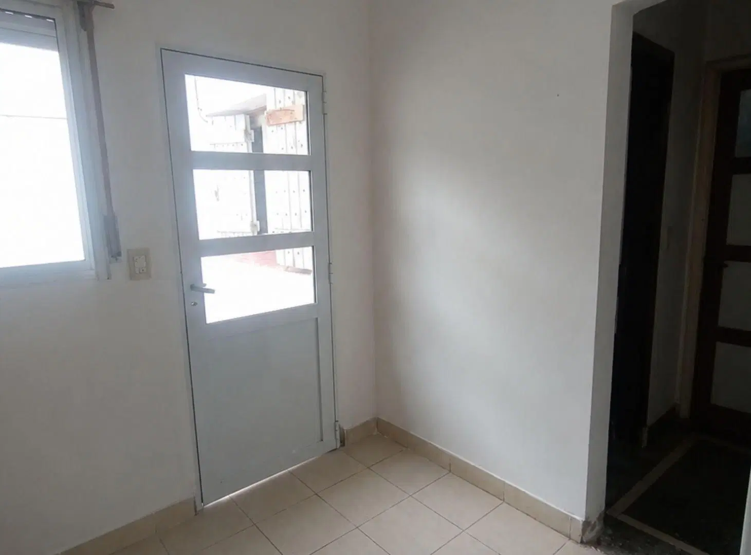 ALQUILER PH 2 AMB - PATIO - ZONA DORREGO Y ALBERTI 2