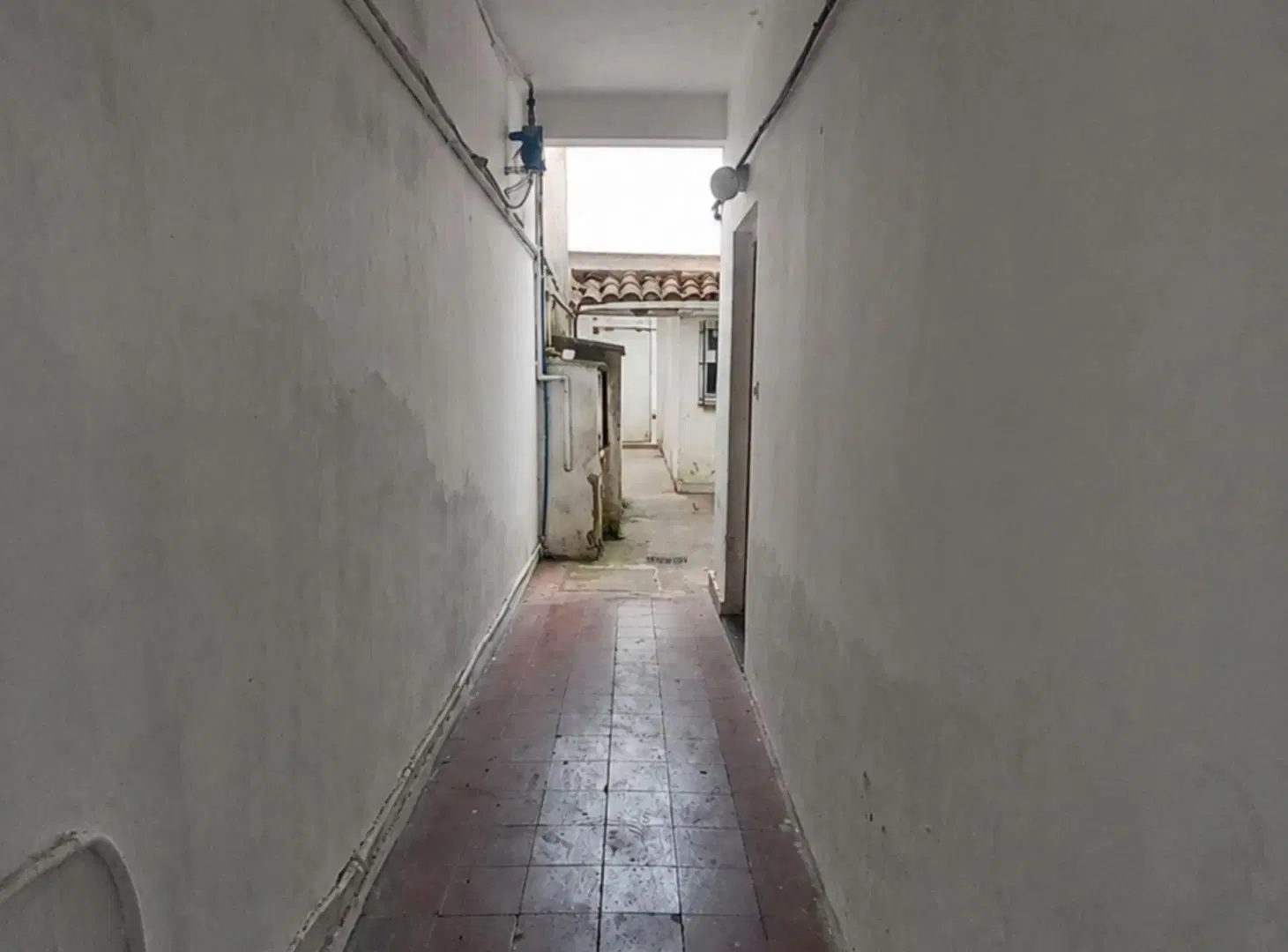 ALQUILER PH 2 AMB - PATIO - ZONA DORREGO Y ALBERTI 3