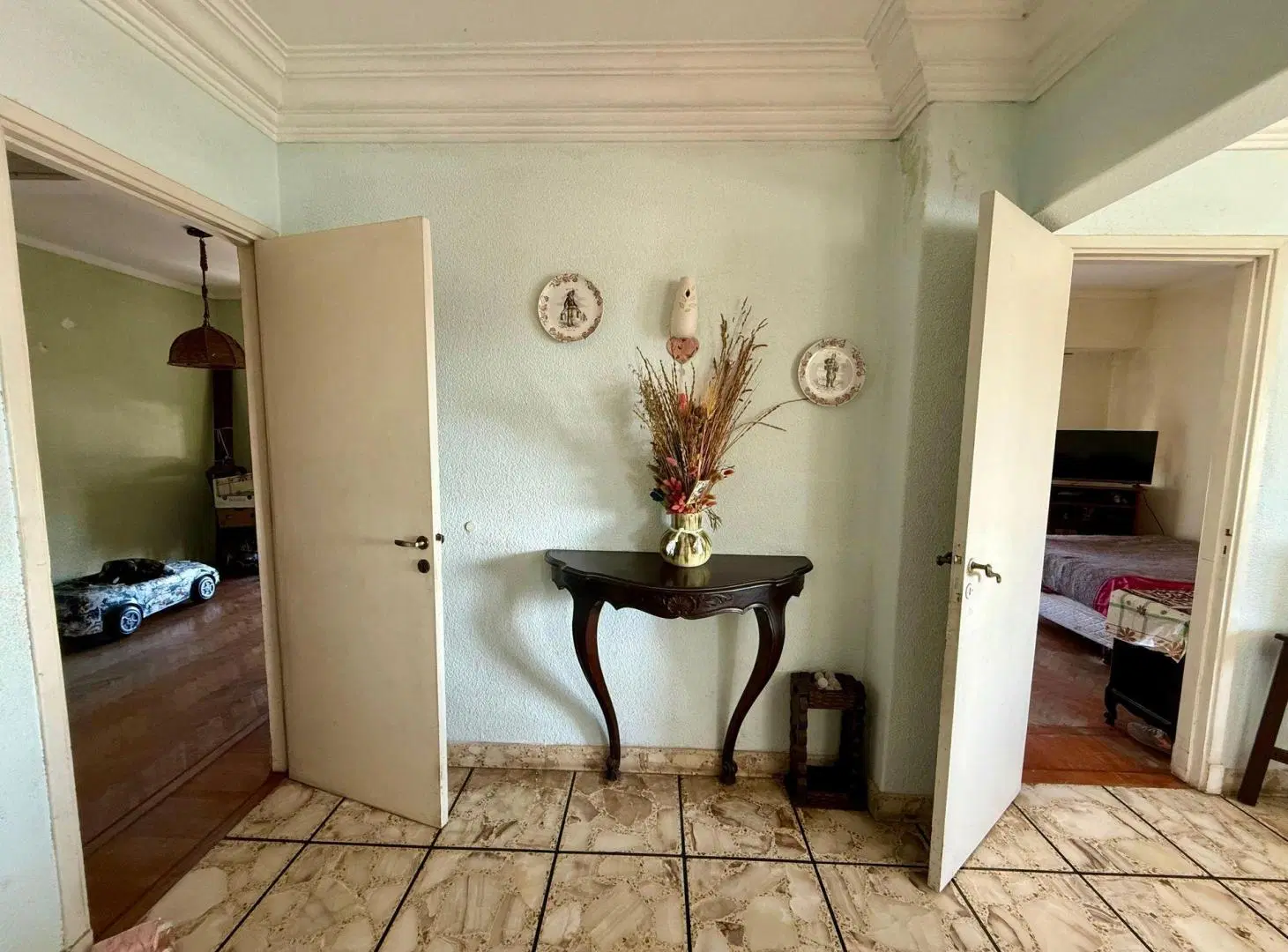 DEPARTAMENTO 5 AMBIENTES - LA PERLA -APTO CREDITO 2