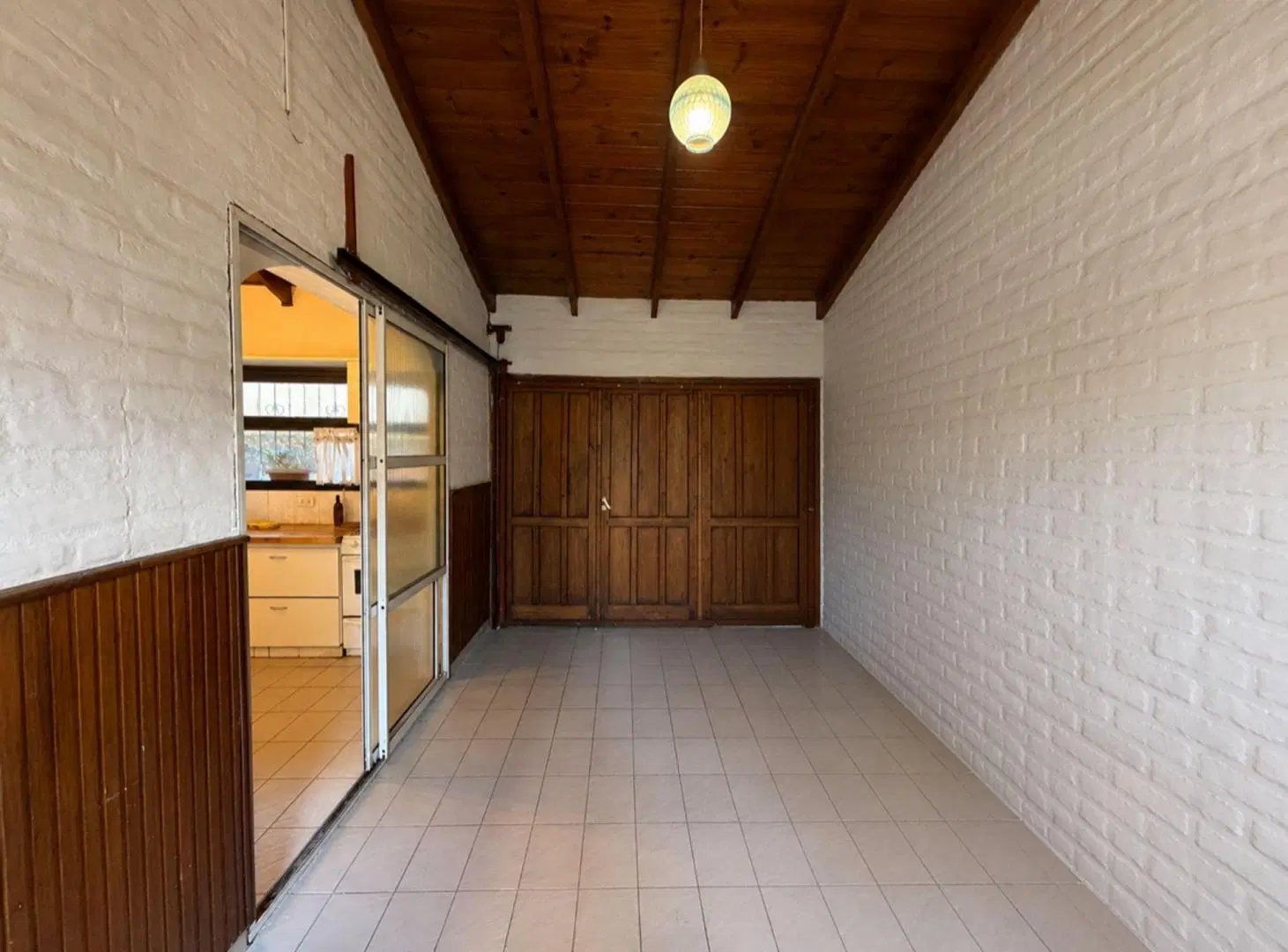 Venta casa 3 ambientes con gran parque y garage 3