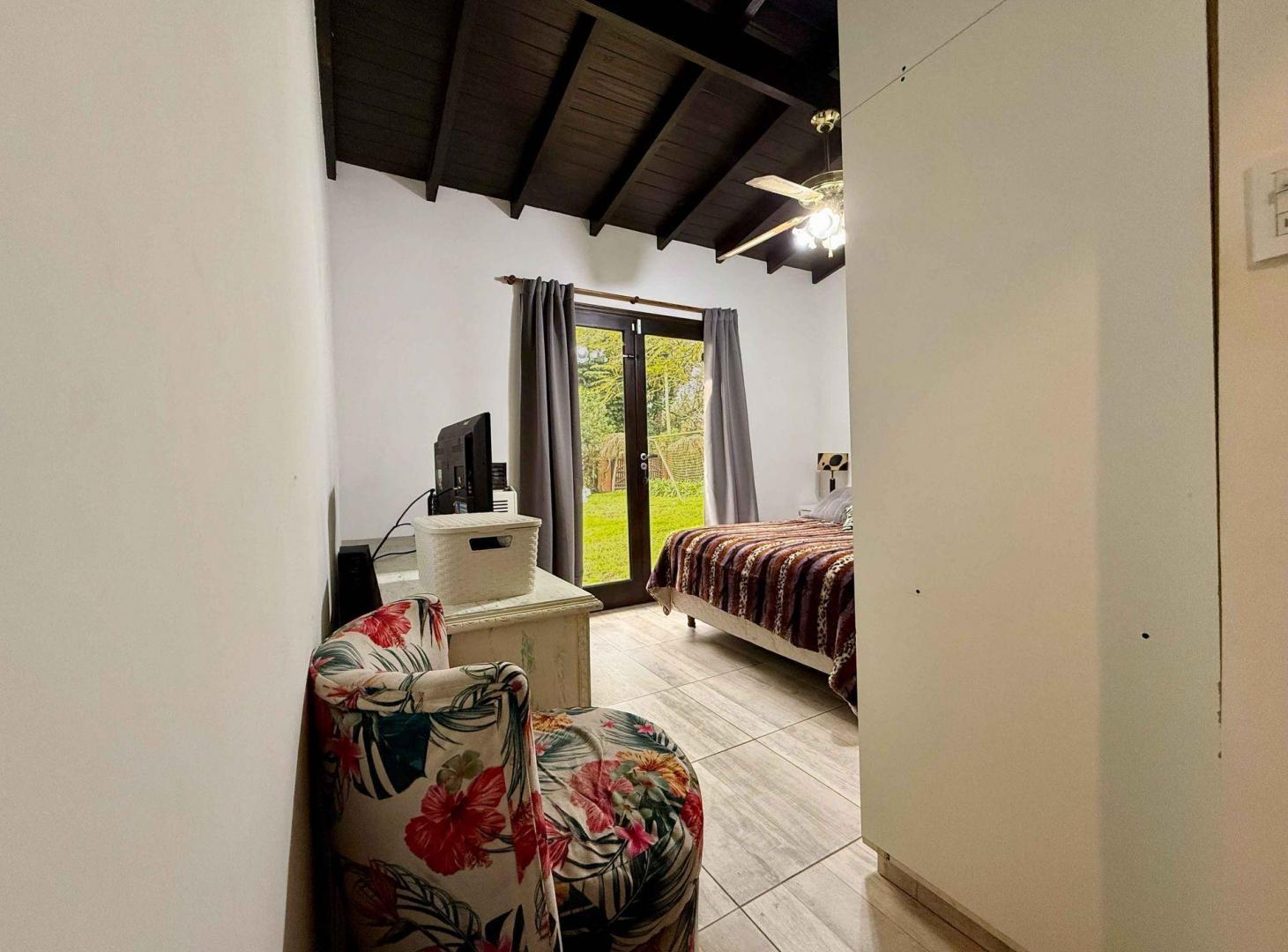 Foto de Venta Casa 3 ambientes Barrio Grosellar, imagen 1