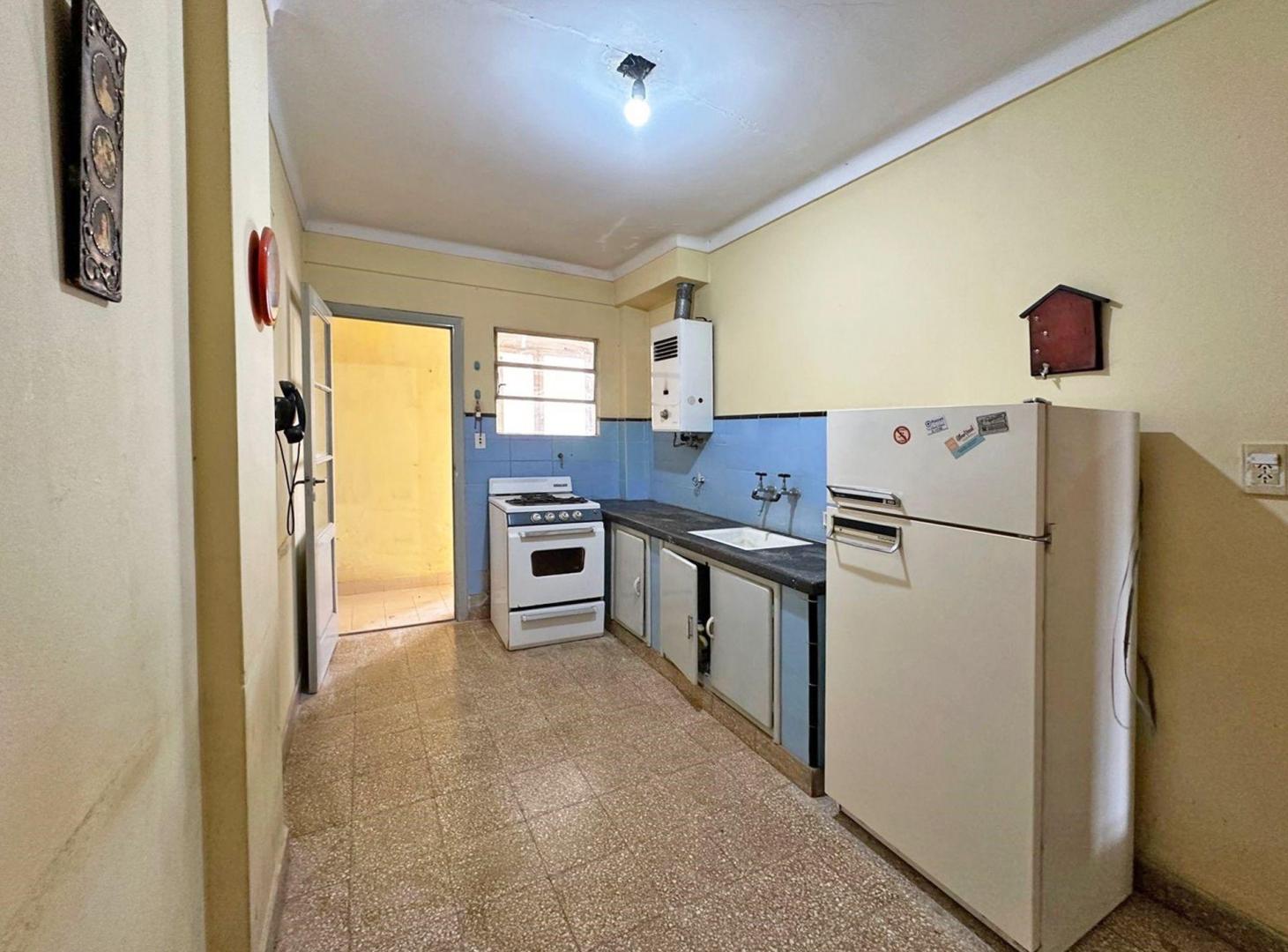 Foto de VENTA DEPARTAMENTO 4 AMBIENTES CENTRO NECOCHEA, imagen 2