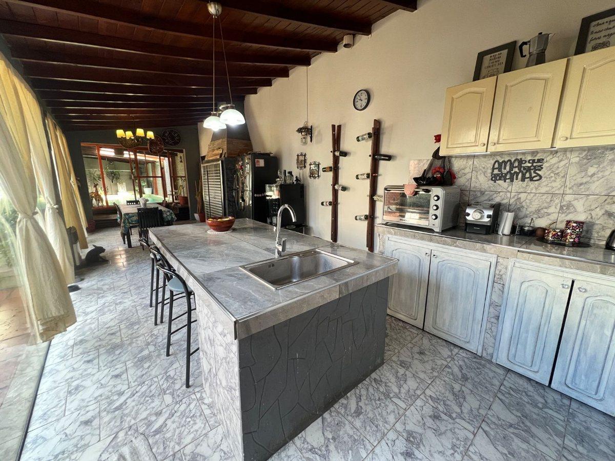 Foto de Venta en block casa + 4 deptos el Grosellar, imagen 2