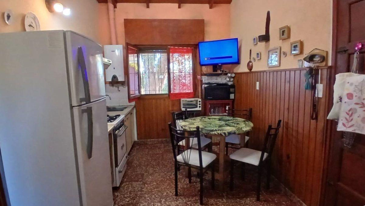 Foto de VENTA CASA 3 AMB + DPTO 2 AMB Y PARQUE, FARO NORTE, imagen 4