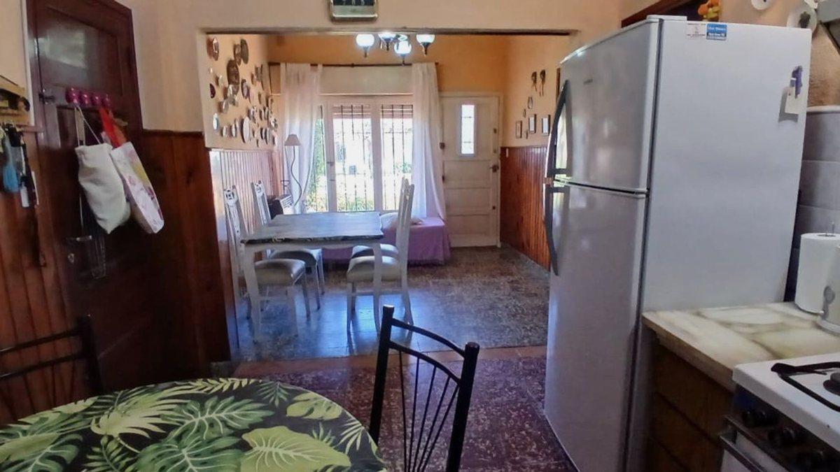 Foto de VENTA CASA 3 AMB + DPTO 2 AMB Y PARQUE, FARO NORTE, imagen 3