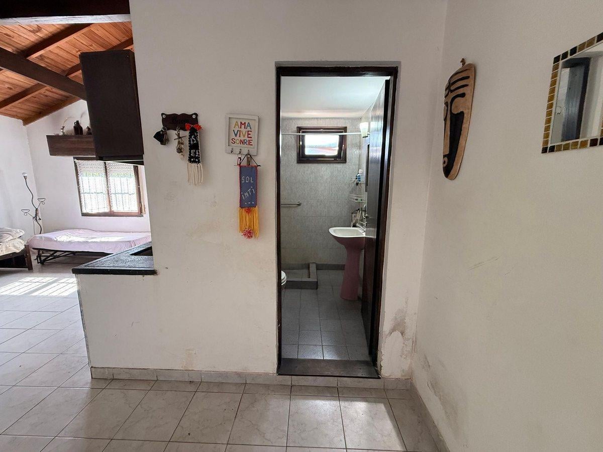 Foto de CASA 4 AMB CON JARDIN Y DEPTO 2 AMB INDEPENDIENTE, imagen 3