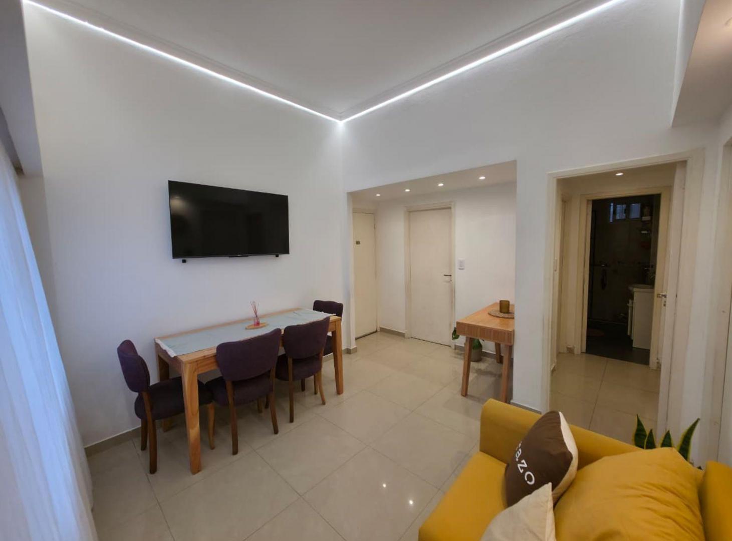 Foto de Venta Depto 3 Amb Reciclado con Patio en Chauvin, imagen 1