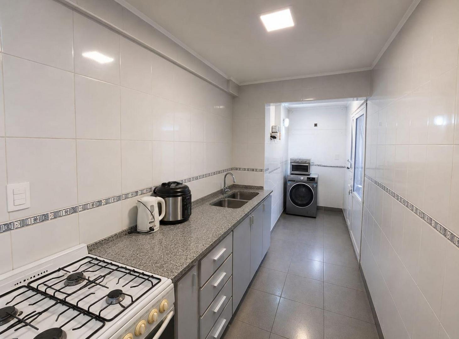 Foto de Venta Depto 3 Amb Reciclado con Patio en Chauvin, imagen 2