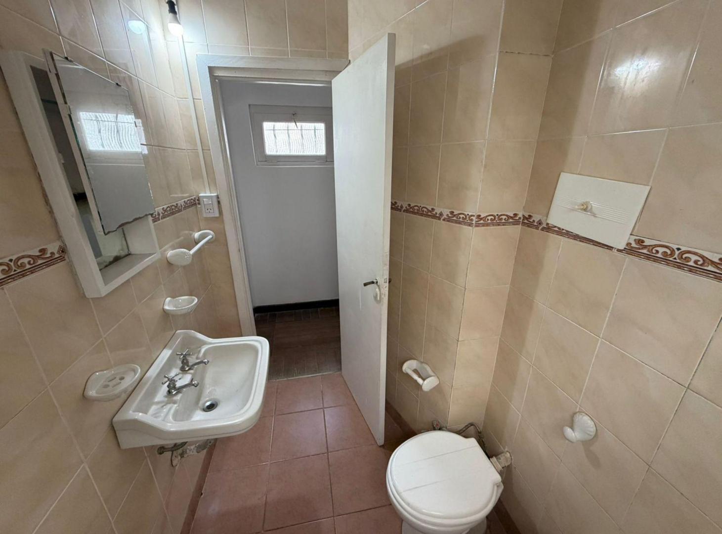 Foto de VENTA DEPARTAMENTO 3AMB ZONA 2 MIRAMAR, imagen 4