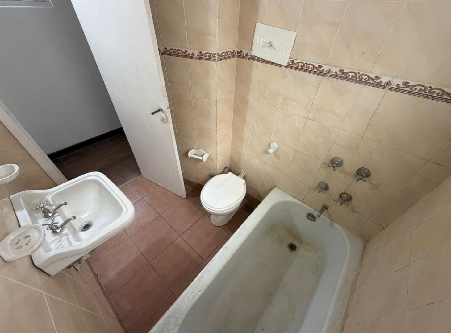Foto de VENTA DEPARTAMENTO 3AMB ZONA 2 MIRAMAR, imagen 5