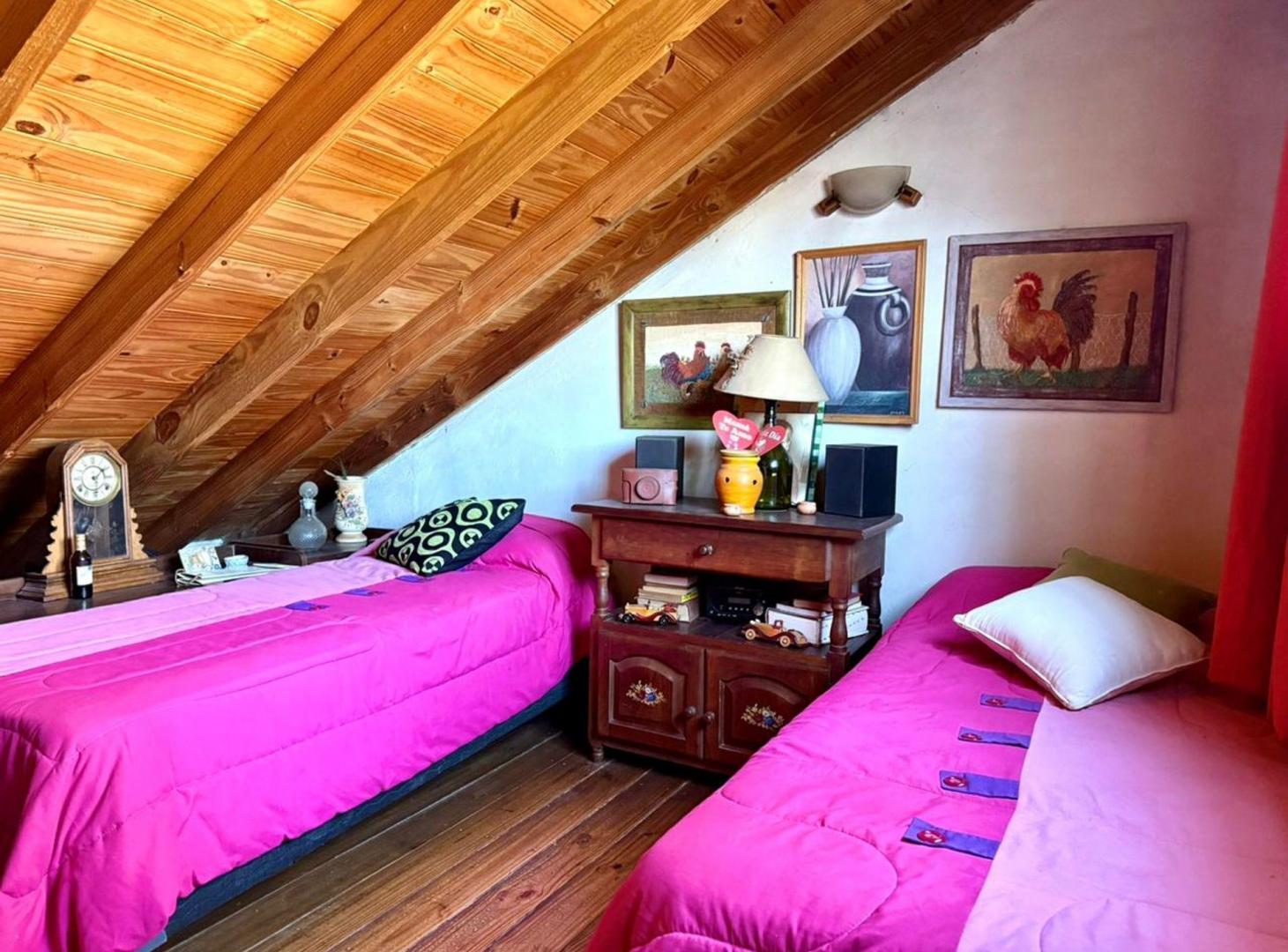 Foto de CASA 2 AMB+ ENTREPISO GRAN JARDIN BARRIO ATLANTIDA, imagen 3