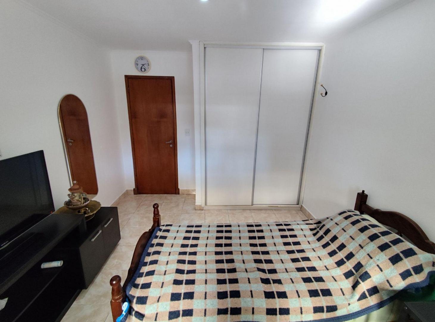 Foto de Moderna Casa 4 Amb con Quincho y Gran Parque, imagen 3