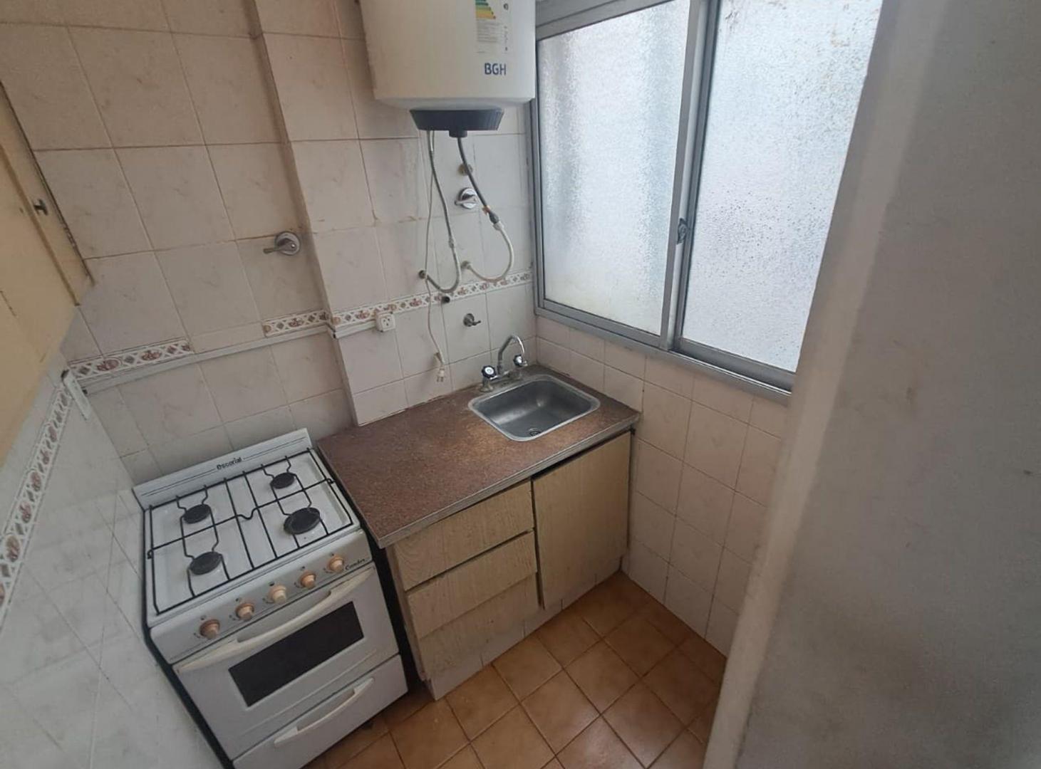 Foto de ALQUILER DEPARTAMENTO 2 AMBIENTES ZONA CENTRO, imagen 4