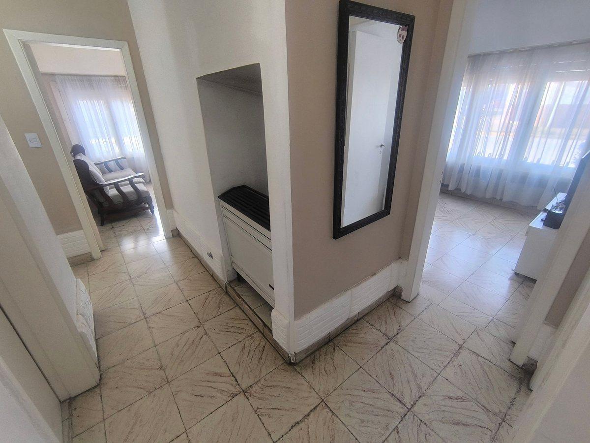 Foto de Casa en Venta 4 ambientes Quincho y Cochera, imagen 4