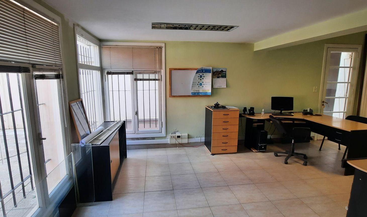 Foto de Venta Casa u Oficina 7 ambientes Av. 59 Necochea, imagen 4