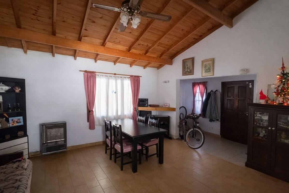 Foto de Oportunidad Casa 4 ambientes con garage y parque, imagen 1
