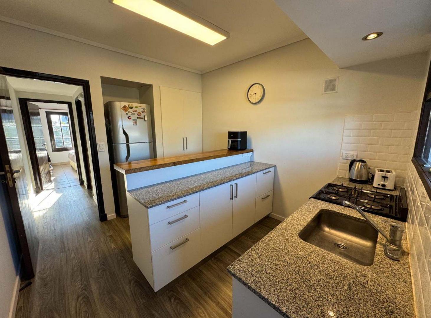 Foto de VENTA Dpto 2 amb + escritorio y cochera Pque. Luro, imagen 1