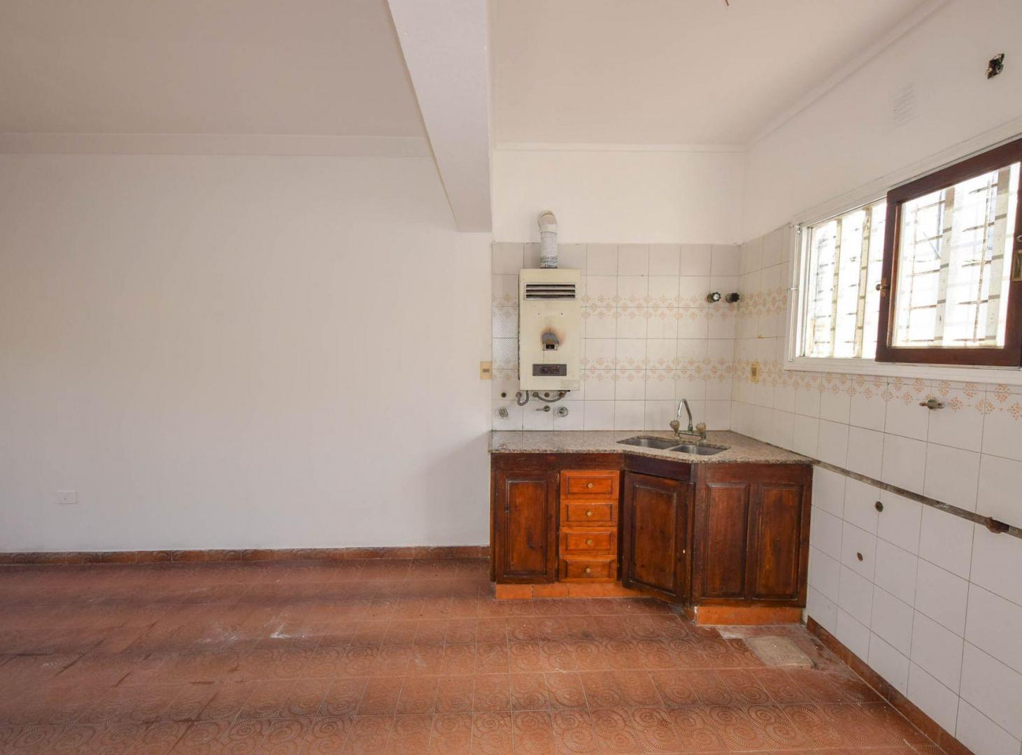 Foto de VENTA PH DOS AMBIENTES CON PATIO, imagen 2