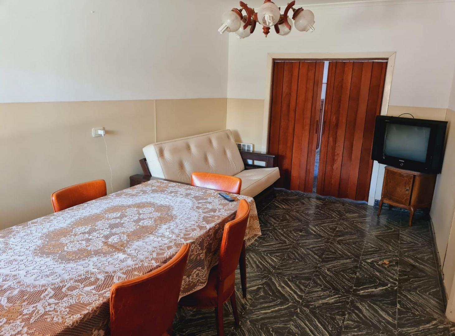 Foto de CASA + DEPARTAMENTO 5 AMB NECOCHEA, ZONA PARQUE, imagen 3