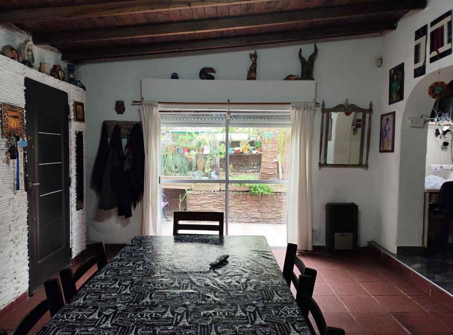 Foto de Venta Casa 3 Amb con Garage Doble y Patio Interno, imagen 2