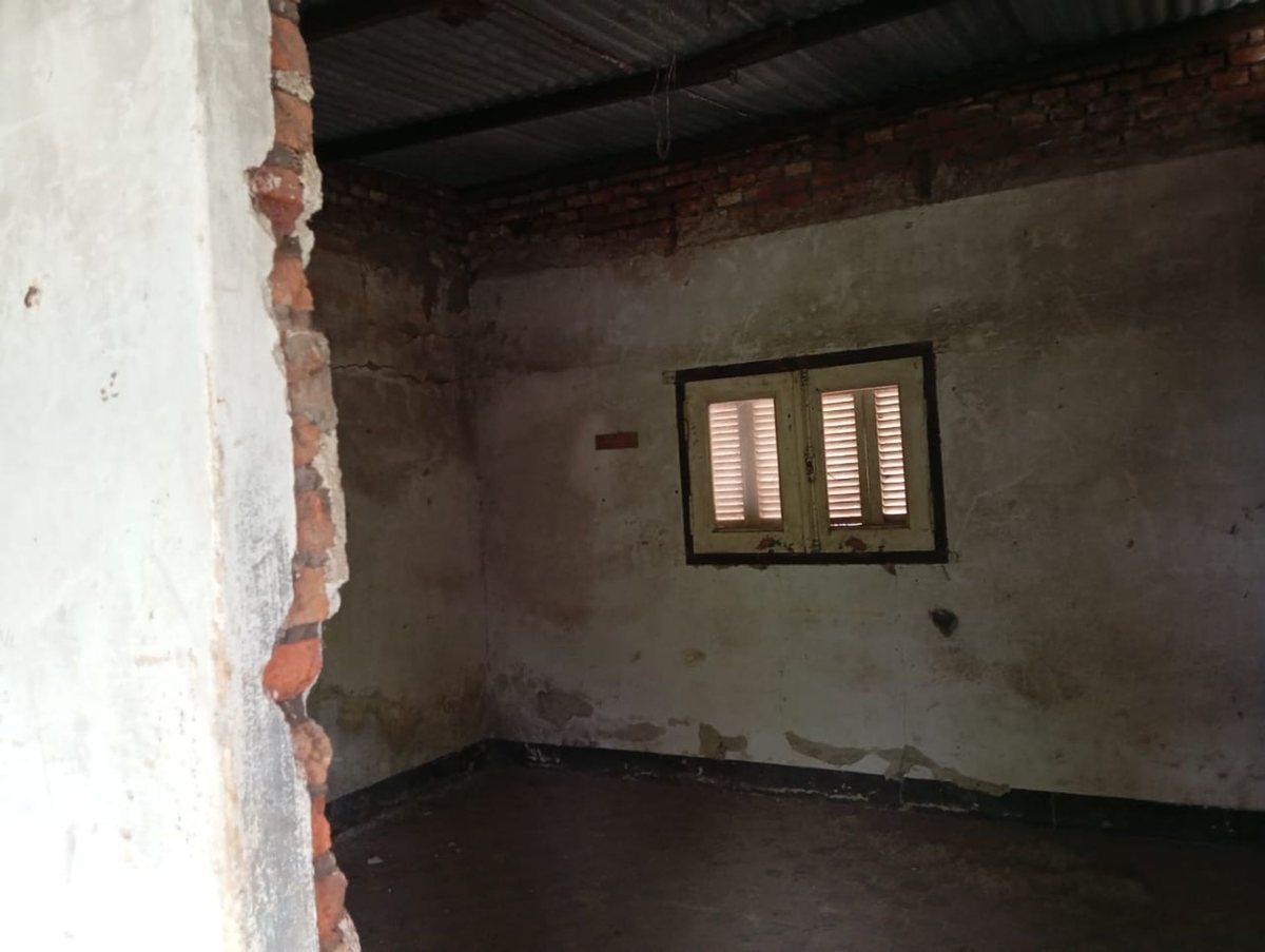 Foto de LOTE EN VENTA CON CONSTRUCCION A RECICLAR, BCE, imagen 1
