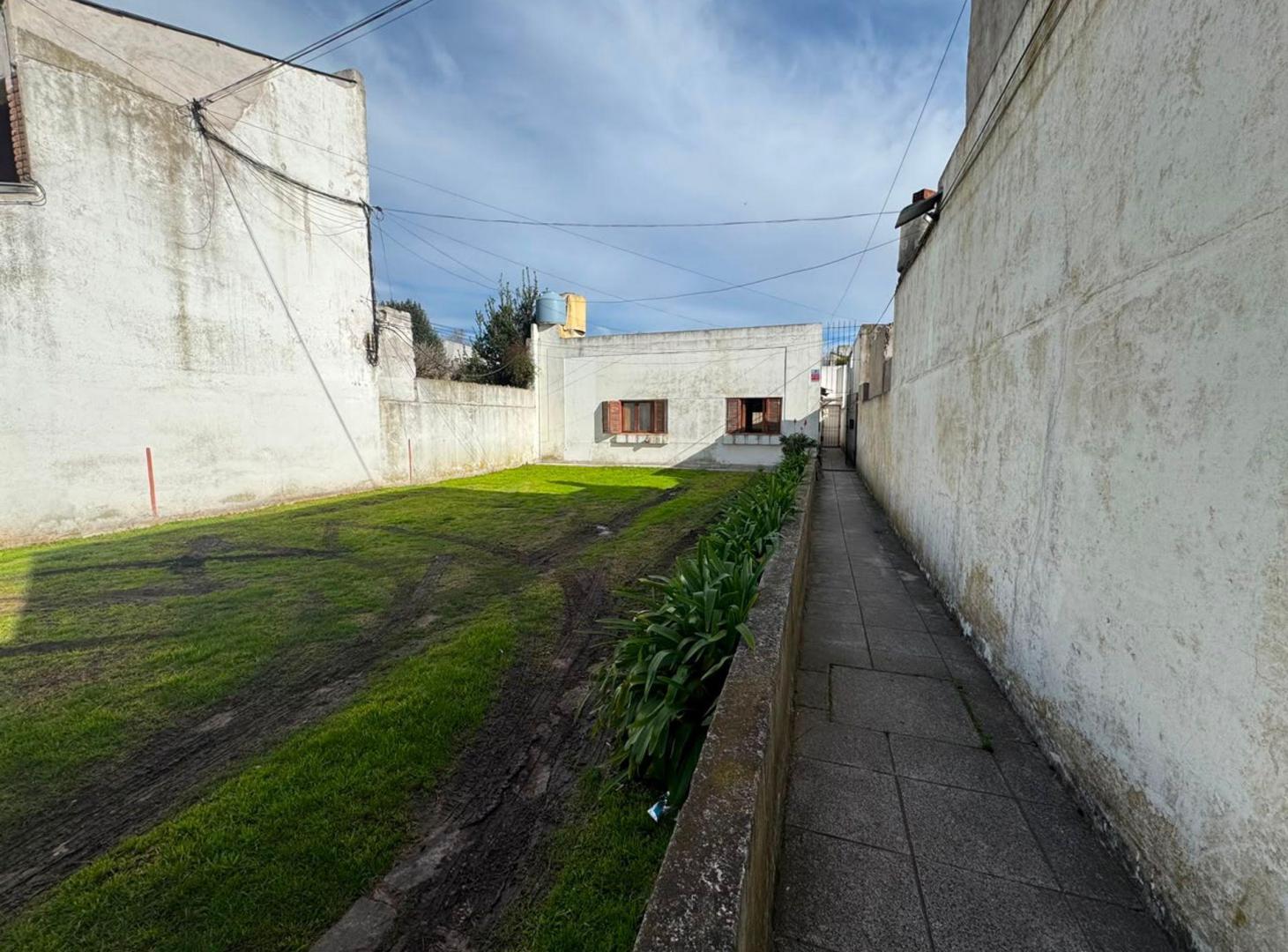 Foto de VENTA PH 2 AMBIENTES PATIO Y COCHERA DESCUBIERTA, imagen 3