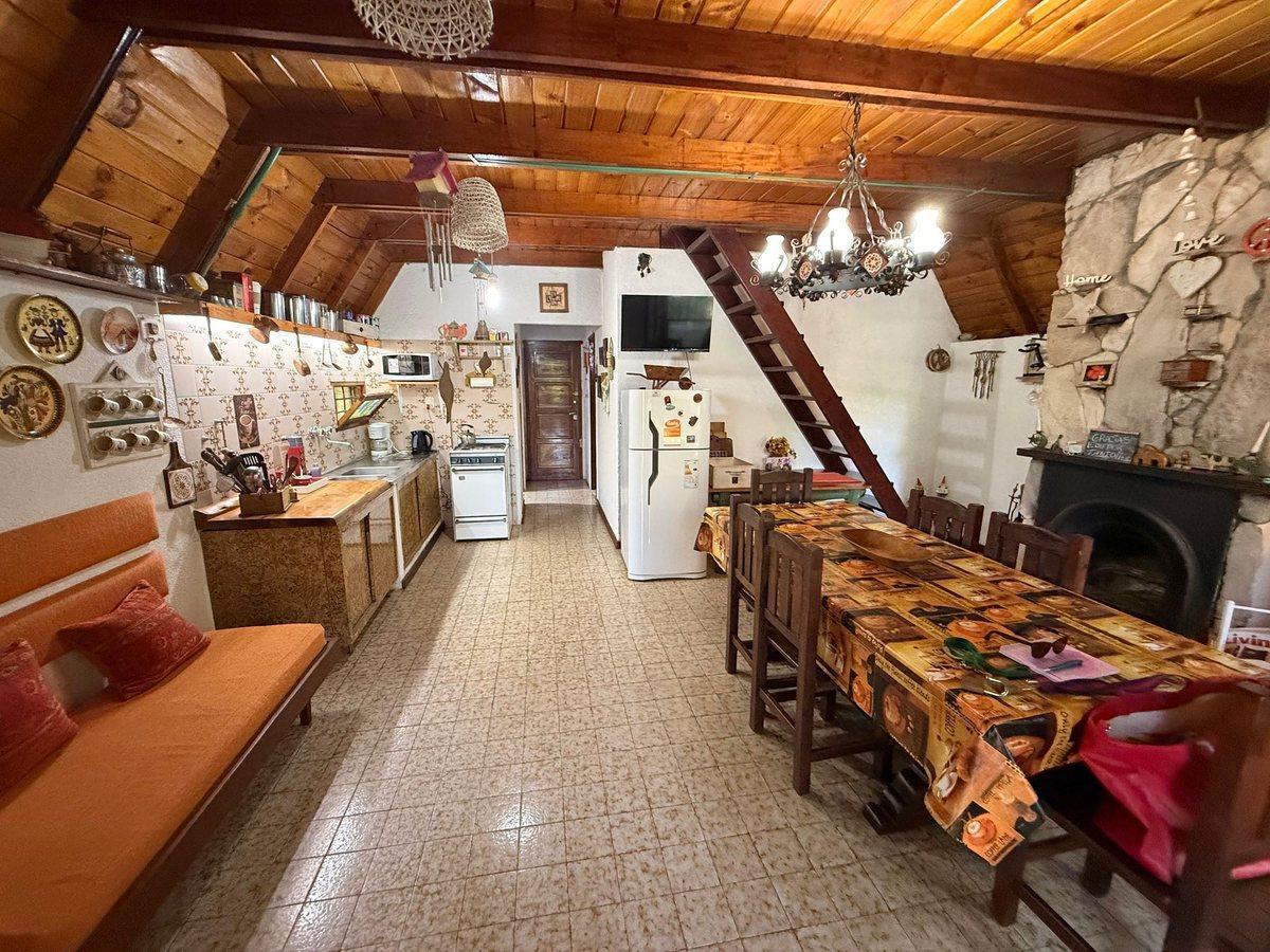 Foto de CASA ESTILO ALPINO 4 AMBIENTES EN ALQUILER-BOSQUE, imagen 1