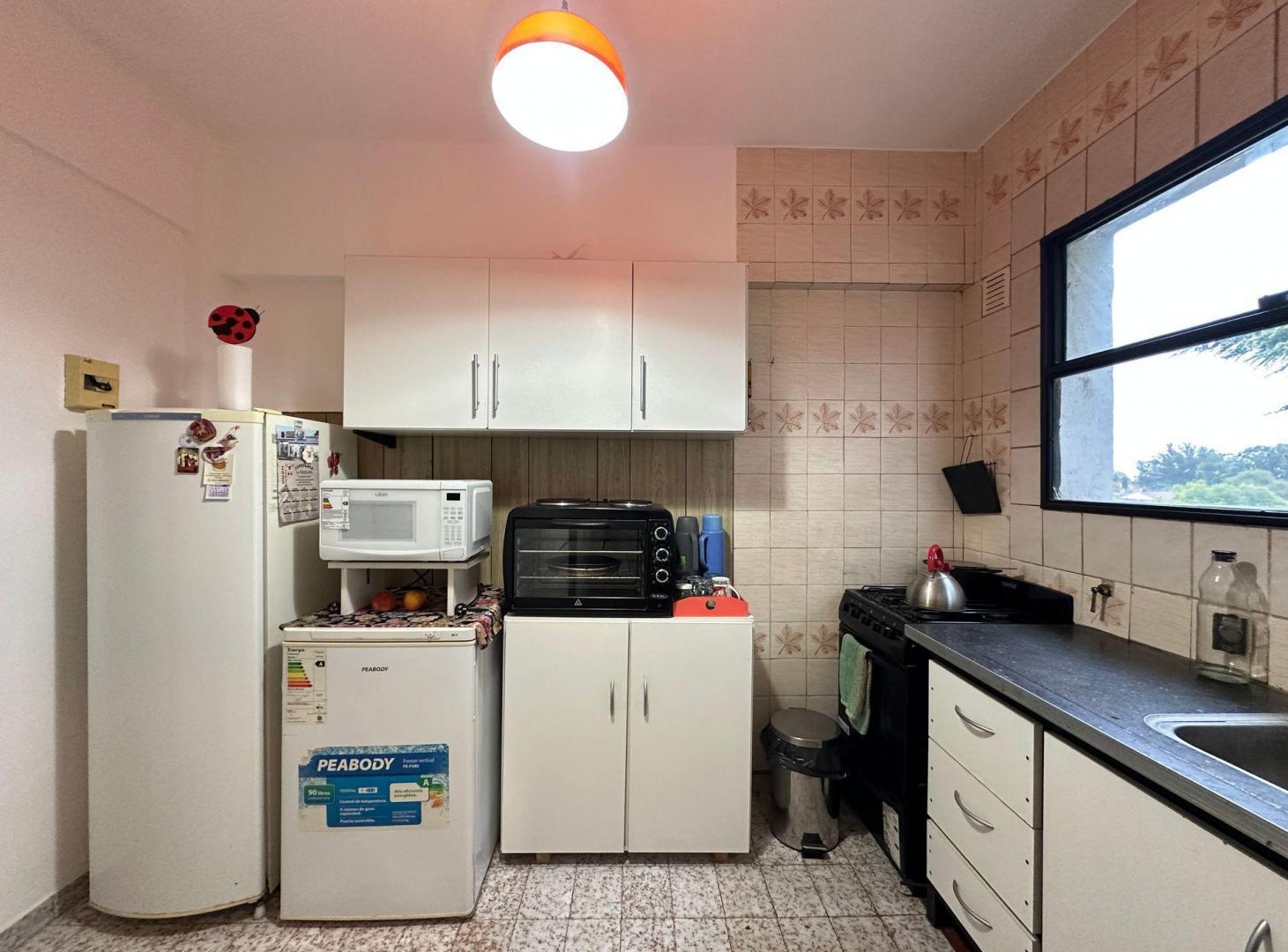 Foto de VENTA Departamento 3 ambientes con balcón, imagen 2