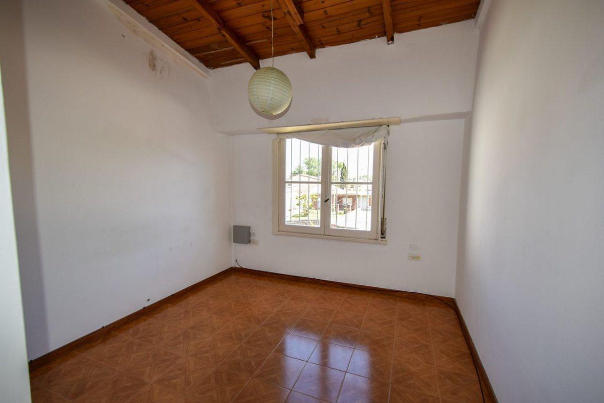 Foto de VENTA PH 3 AMBIENTES COCHERA 3 cdras CONSTITUCION, imagen 3