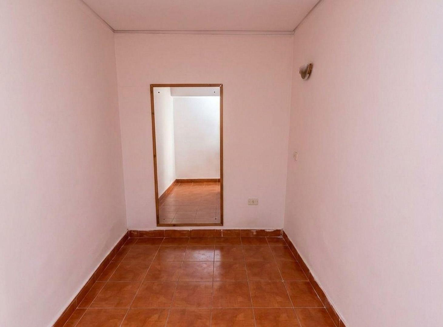 Foto de LOCAL + DEPARTAMENTO 3 AMBIENTES -AV. CONSTITUCION, imagen 4