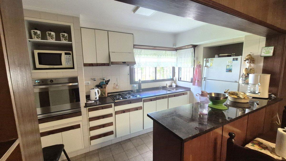 Foto de Chalet 5 Amb. con Quincho, Garage Doble y Jardín, imagen 5