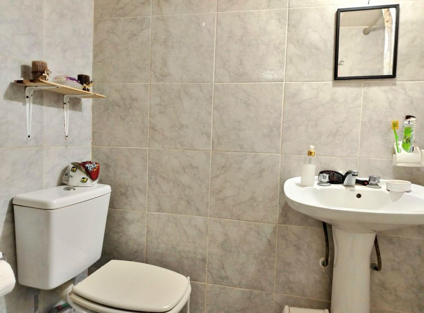 Foto de Venta casa 3 ambientes con patio y cochera Faro, imagen 2