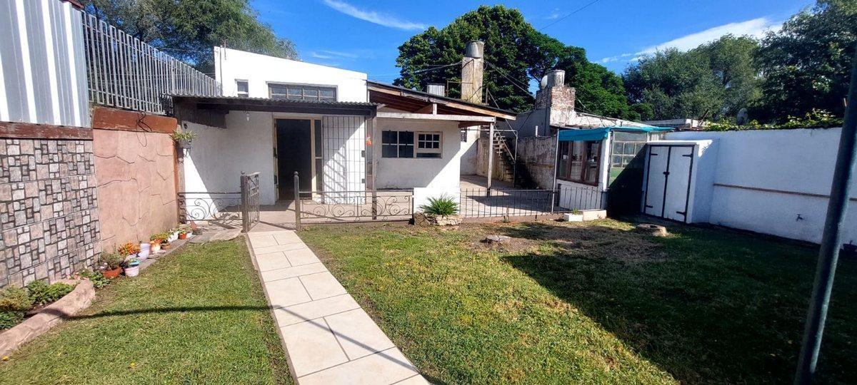 Foto de VENTA CASA 3 AMB CON PARQUE,GALPÓN Y LOSA, imagen 3