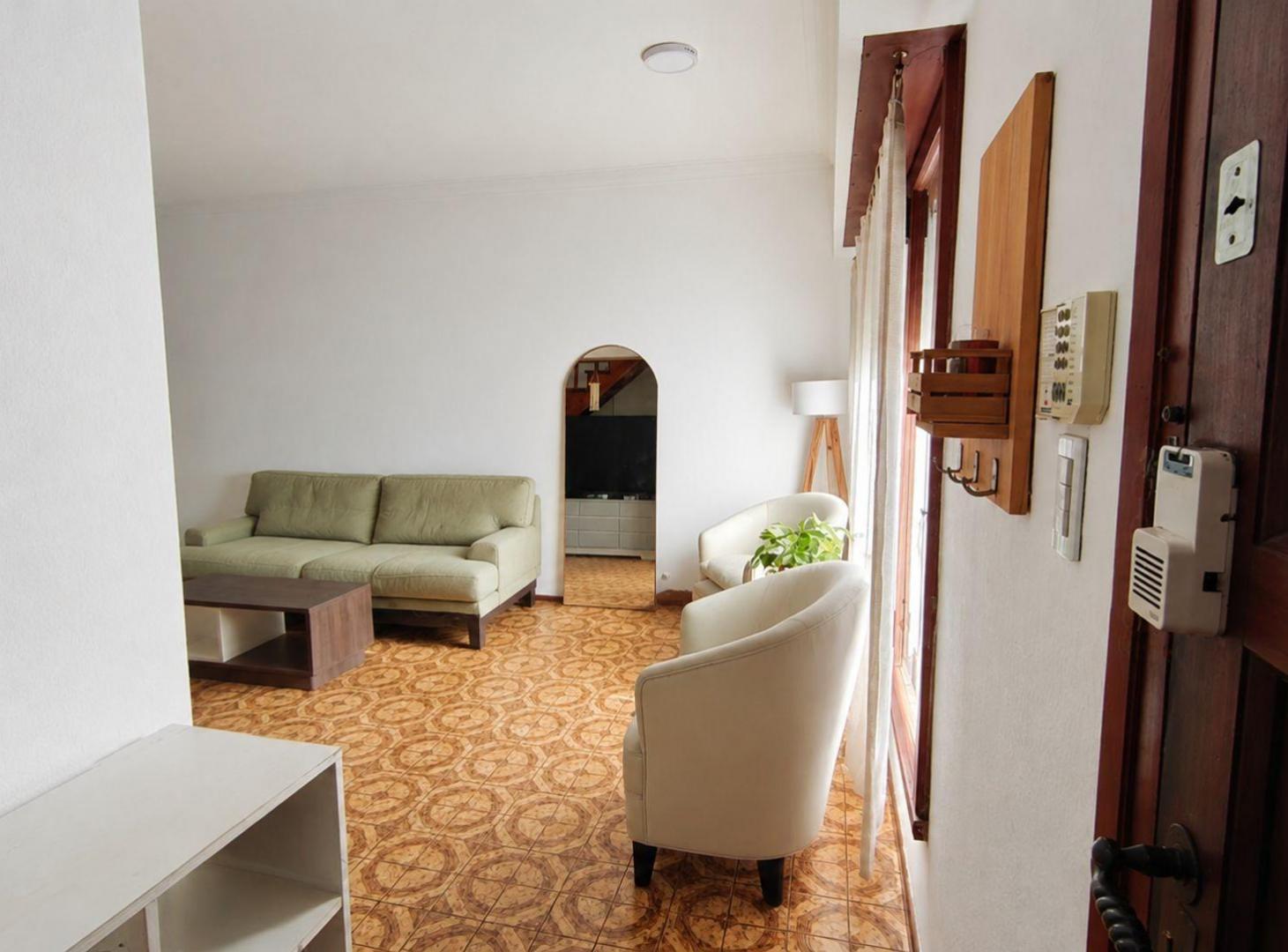Foto de VENTA CASA 5 AMB,PATIO Y GARAGE, B° CONSTITUCIÓN, imagen 4