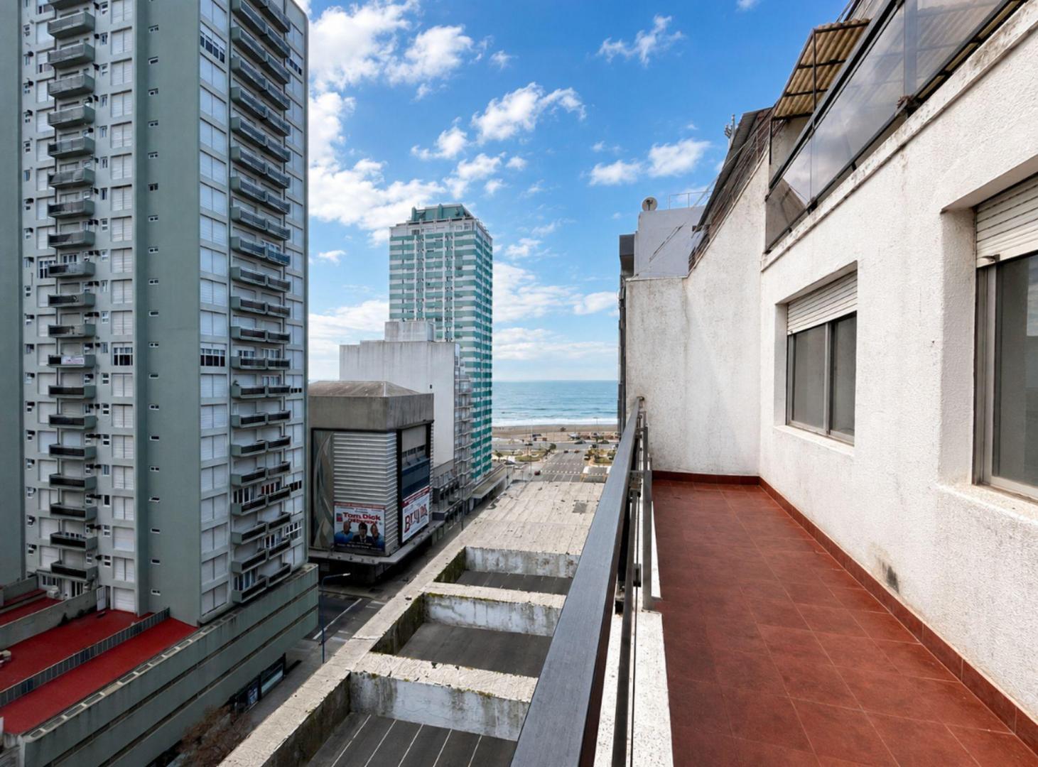 Foto de DPTO 3 AMB EN VENTA EN CENTRO AL FRENTE C/ TERRAZA, imagen 4