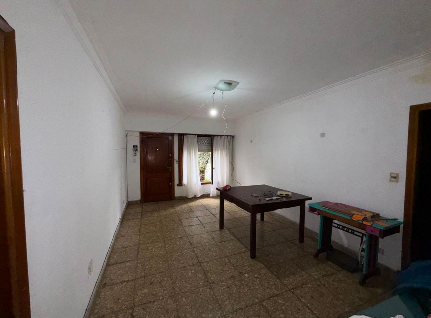 Foto de CASA 4 AMBIENTES CON PATIO Y PARRILLA APTA CREDITO, imagen 2