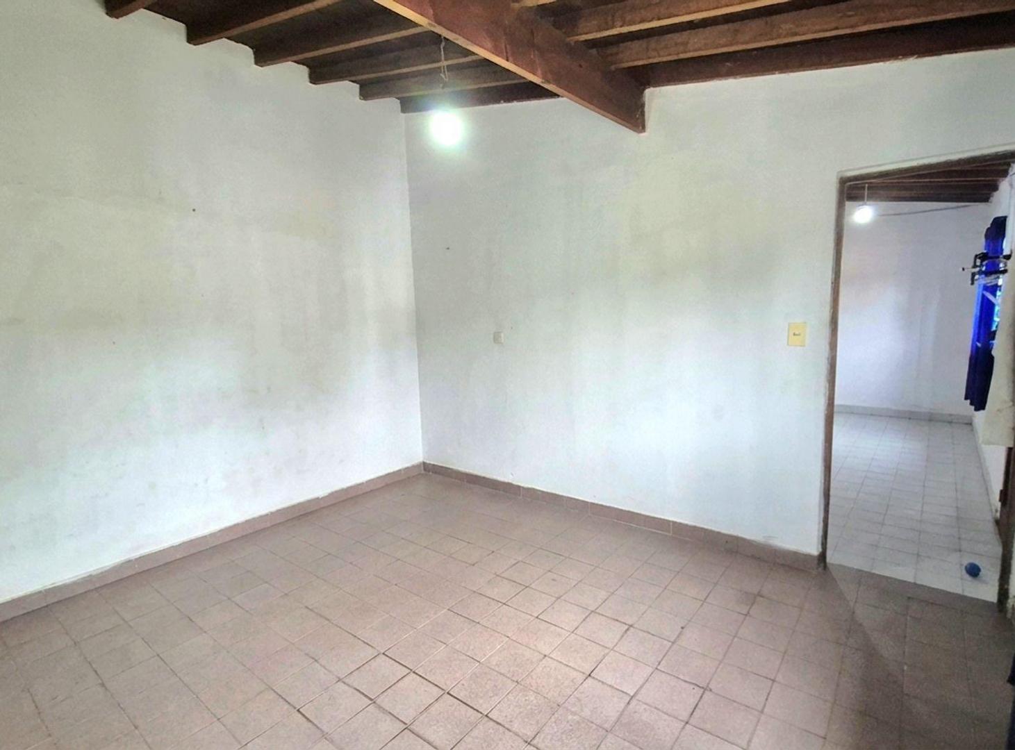 Foto de VENTA CASA 2 AMB CON QUINCHO Y PARQUE, imagen 5