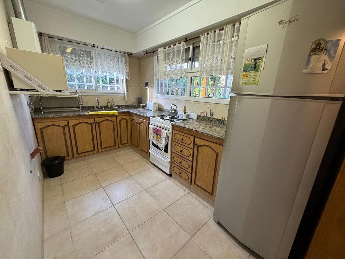 Foto de VENTA CASA 3 AMBIENTES con PARQUE DE 727 mtrs, imagen 1