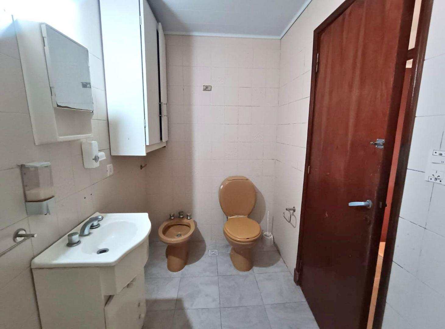 Foto de Venta casa 3 ambientes cochera Constitución Apto C, imagen 2