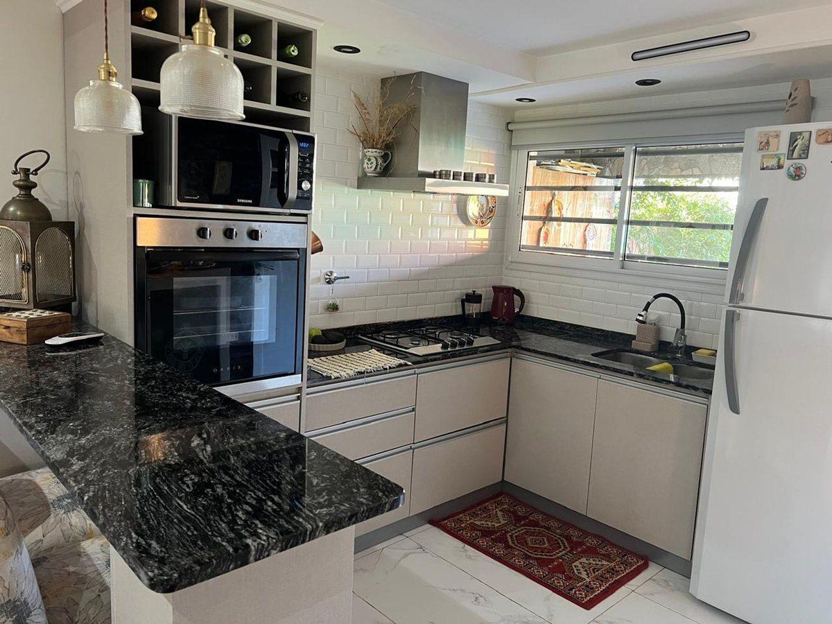 Foto de DUPLEX 3 AMBIENTES EN SANTA CLARA DEL MAR C/JARDIN, imagen 1